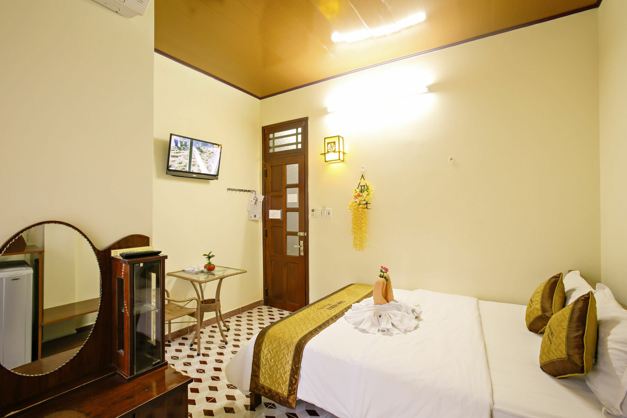 Quy Long Homestay Hoi An Exterior photo
